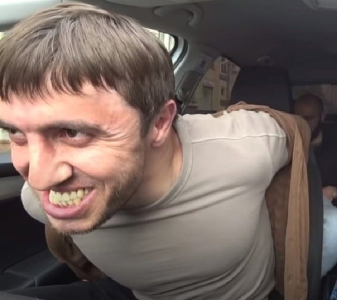 Мурад легенда. Мурад дагестанец такси. Что будет дагестанцу за таксиста. Мурад таксист. Мурад дагестанец такси.