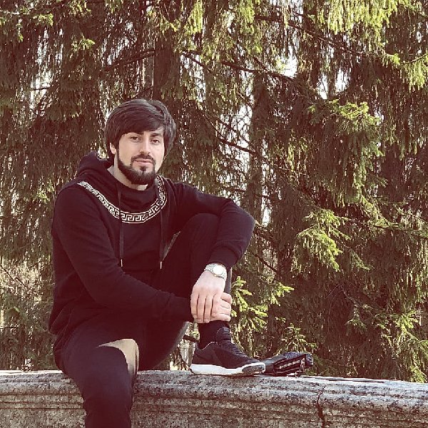 Младший сын мага 58. Мага 46 лет в мамбе.