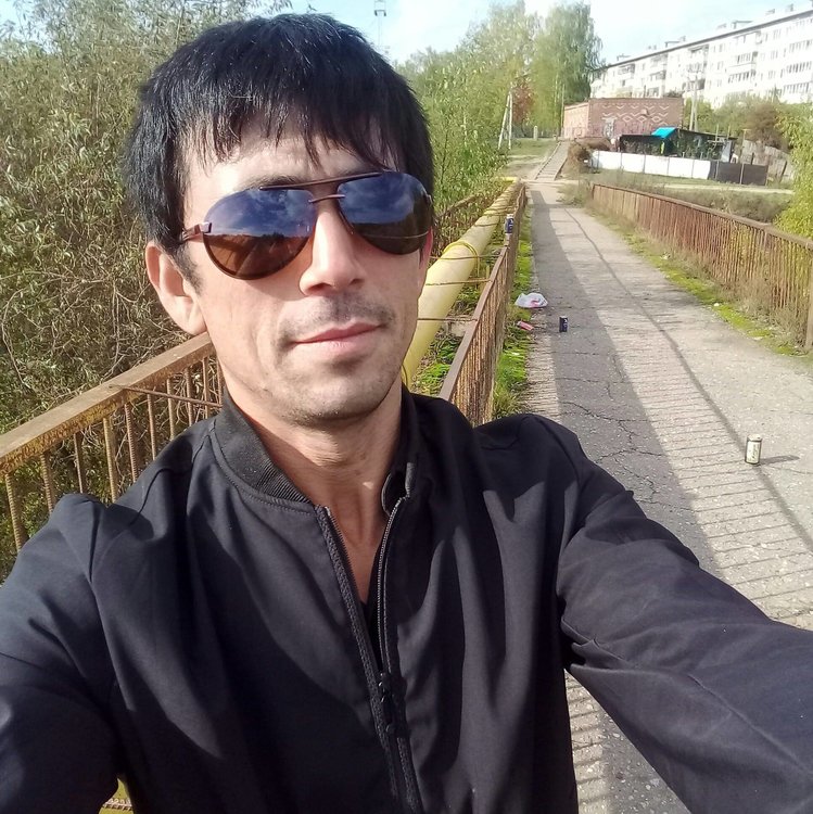Хочу познакомиться с таджиком. Таджик 40 лет. Таджик 30 лет фото. Фото мужчин 30-40 таджик. Красивый таджик 40 лет.