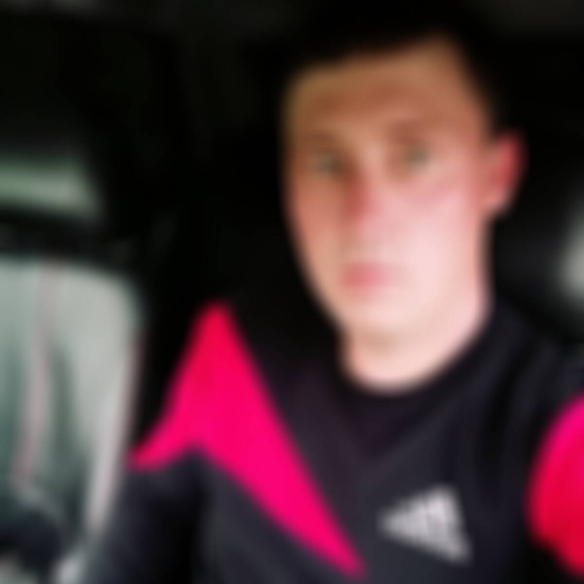 Канаш женщина. Девушки города канаш. Девушки канаш чувашия. Парень и левушка обгимаются. В канаше парень и девушка.