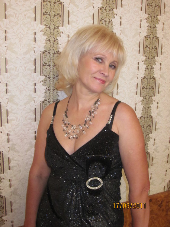 Женщины кирова за 50 ищут мужчин. Женщина киров. Незамужние женщины киров. Женщины. 60 женщины киров.