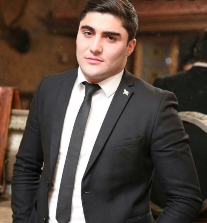 Азер год. Азербайджанские мужчины. Азербайджанцы внешность. Азербайджанцы парни. Красивые азербайджанские мужчины.