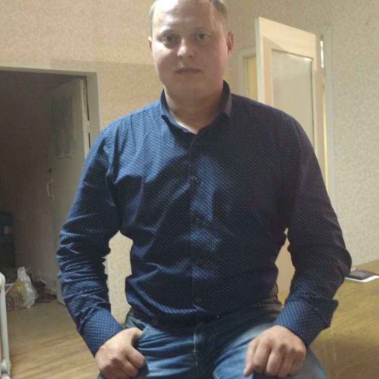 Андрей мухачев директор полины гагариной фото