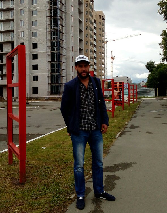 Лени 35. Лёне 35. Лени 35. Лени 35. Куртубашев.