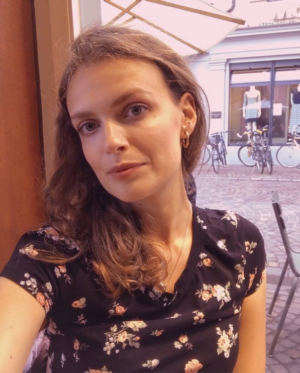Maria 25. Maria 25