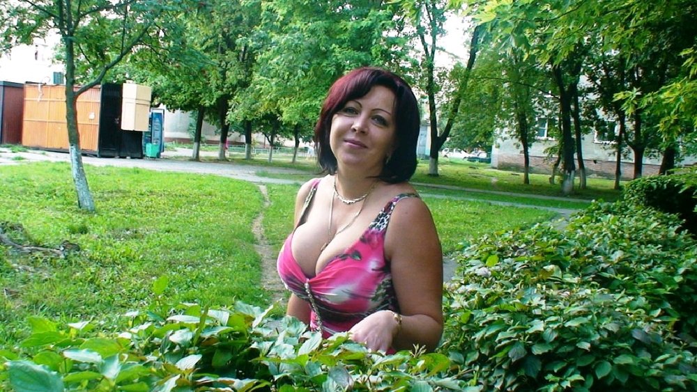 Знакомства без регистрации с фото томск. Взрослая женщина. Русские женщины в возрасте.
