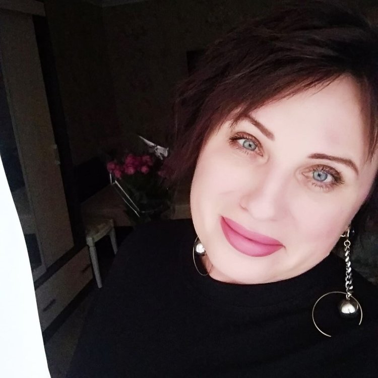 Ев 44. Eva is 45 years. Eva 45 years Canada dating.