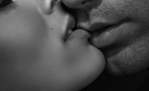 2 2 нежно и долго. Сладкий поцелуй. Поцелуй в губы. Сладкий поцелуй в губы. Нежный поцелуй в губы.