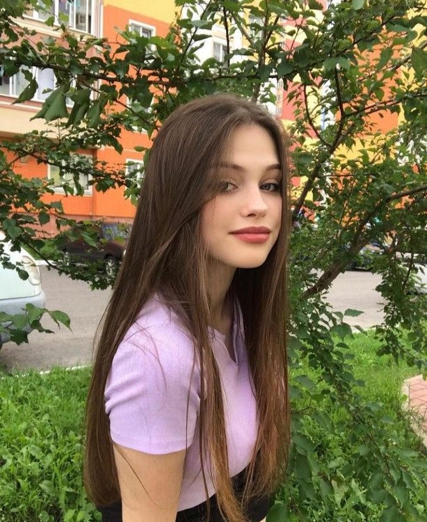 Как выглядят девочки 18 лет
