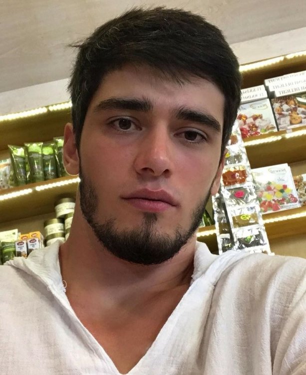 Асхаб тамаев. Блоггер асхат тамаев. Махачкала асхаб. Махачкала асхаб. Асхаб исхак абдулхаликов.