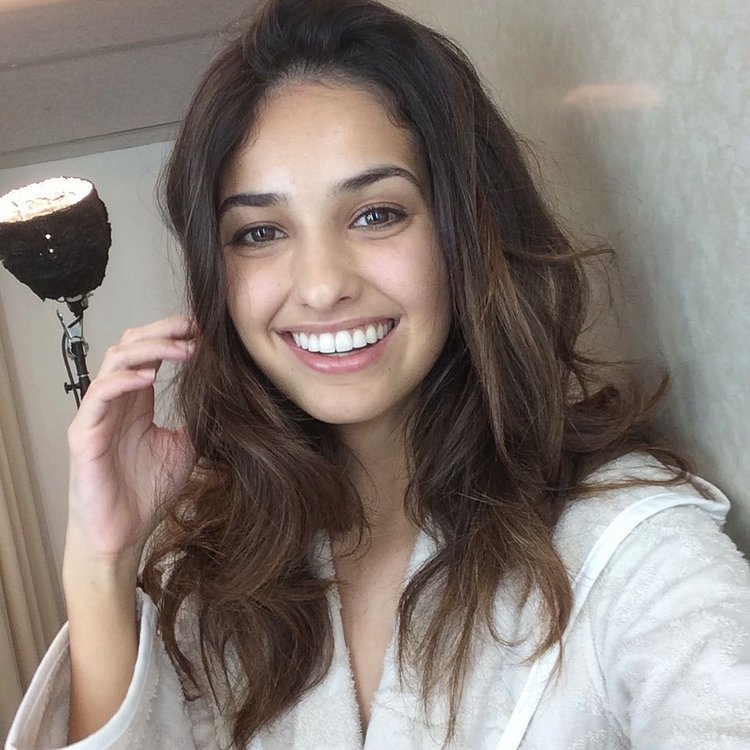 Bad barbie настя тиктокерша. Топрак саглам черный хлеб. Баде ишчиль фото. Бадэ ишчил. Топрак саглам черный хлеб.