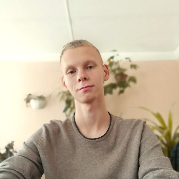 Мужчины бийск. Парни Бийск. Кирилл 18 лет фотография. Кирилл 18.