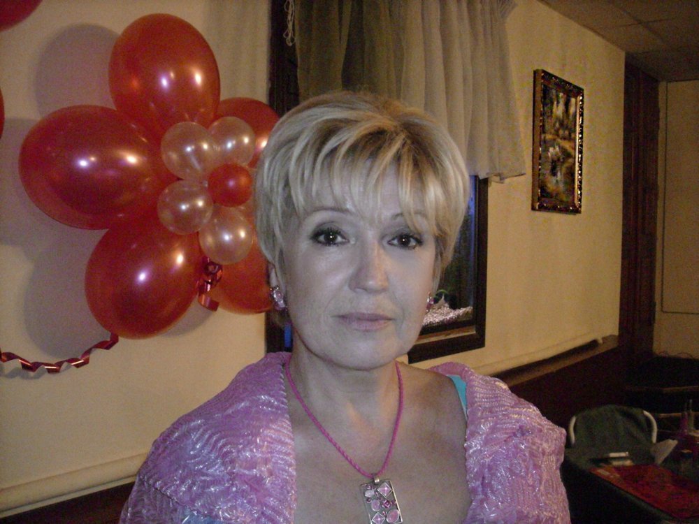 валентина 68 лет. женщины 68 лет фото. британка айрис джонс. нина курганская. женщина 54 года.